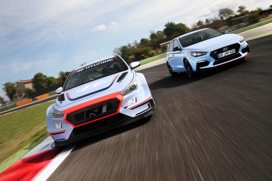  Hyundai i30 N 2017 года  (WW) (фото 47 из 47)